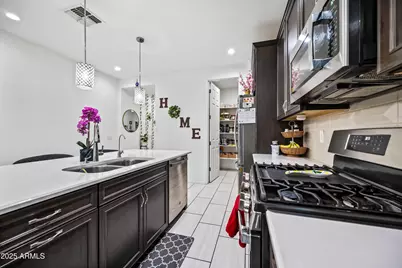 10829 W Hadley Street, Avondale, AZ 85323 - Photo 9