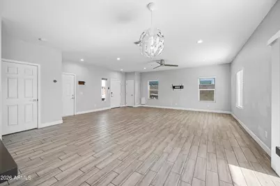 1013 E Odeum Lane, Phoenix, AZ 85040 - Photo 7