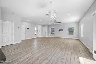 1013 E Odeum Ln, Phoenix, AZ 85040 - Photo 7