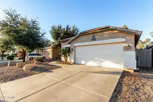 4013 S Summer Ct, Gilbert, AZ 85297 - Photo 3