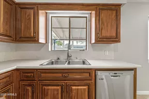 1227 E Las Palmaritas Dr, Phoenix, AZ 85020 - Photo 5