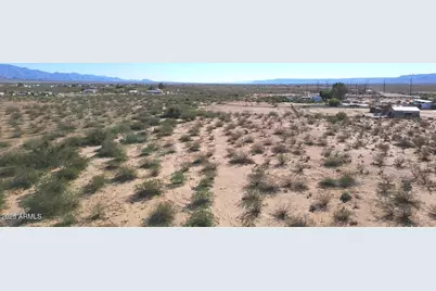 1152 S Colorado Road #-, Golden Valley, AZ 86413 - Photo 21