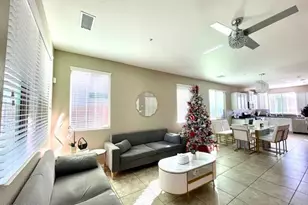 9368 W Sweetwater Dr, Peoria, AZ 85381 - Photo 17