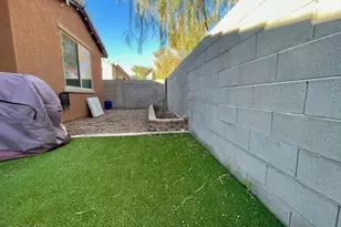 9368 W Sweetwater Dr, Peoria, AZ 85381 - Photo 33