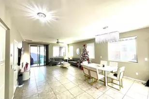 9368 W Sweetwater Dr, Peoria, AZ 85381 - Photo 11