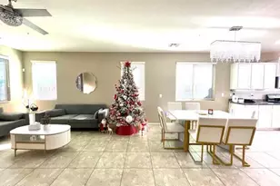 9368 W Sweetwater Dr, Peoria, AZ 85381 - Photo 13