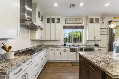 22609 N 35th Place, Phoenix, AZ 85050 - Photo 19