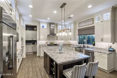 22609 N 35th Place, Phoenix, AZ 85050 - Photo 17