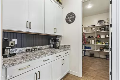 22609 N 35th Place, Phoenix, AZ 85050 - Photo 21