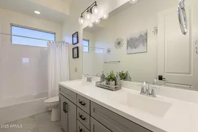 22609 N 35th Place, Phoenix, AZ 85050 - Photo 37