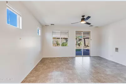 17366 W Fetlock Trail, Surprise, AZ 85387 - Photo 3