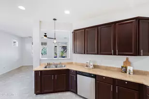 17366 W Fetlock Trail, Surprise, AZ 85387 - Photo 7