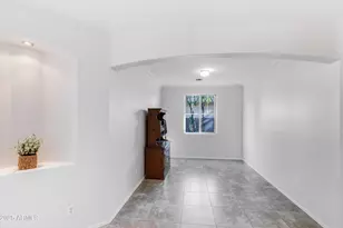 17366 W Fetlock Trail, Surprise, AZ 85387 - Photo 9