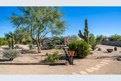 833 N 110th Street, Mesa, AZ 85207 - Photo 23