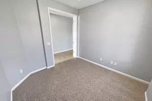 13613 W Cypress St, Goodyear, AZ 85395 - Photo 11