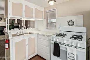 10401 N Cave Creek Rd, Phoenix, AZ 85020 - Photo 15