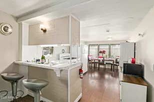 10401 N Cave Creek Rd, Phoenix, AZ 85020 - Photo 13