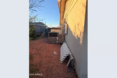 10656 W Connecticut Avenue, Sun City, AZ 85351 - Photo 31