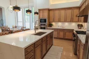 136 E Desert Wind Dr, Phoenix, AZ 85048 - Photo 1