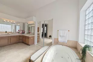 136 E Desert Wind Dr, Phoenix, AZ 85048 - Photo 31