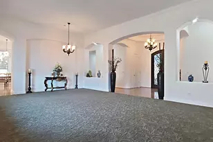 136 E Desert Wind Dr, Phoenix, AZ 85048 - Photo 25