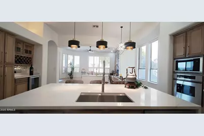 136 E Desert Wind Drive, Phoenix, AZ 85048 - Photo 15