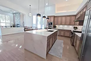 136 E Desert Wind Dr, Phoenix, AZ 85048 - Photo 13