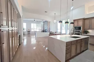 136 E Desert Wind Dr, Phoenix, AZ 85048 - Photo 13