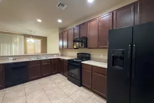 2078 Cascadia Dr, Sierra Vista, AZ 85635 - Photo 5