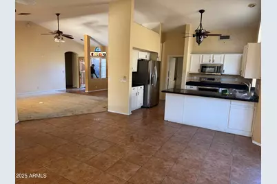 18850 N 89th Lane, Peoria, AZ 85382 - Photo 17