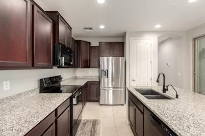 2548 S Betty Street, Gilbert, AZ 85295 - Photo 7