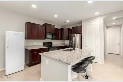 2548 S Betty Street, Gilbert, AZ 85295 - Photo 5