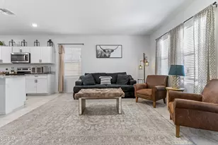 16617 W Desert Mirage Dr, Surprise, AZ 85388 - Photo 11