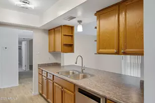 5032 W Morten Ave, Glendale, AZ 85301 - Photo 19