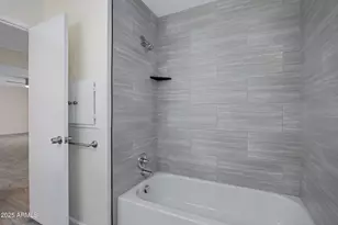 5032 W Morten Ave, Glendale, AZ 85301 - Photo 29