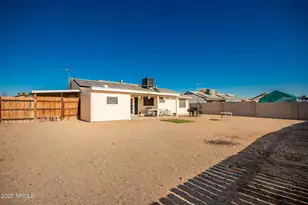 7137 W Mercer Ln, Peoria, AZ 85345 - Photo 27