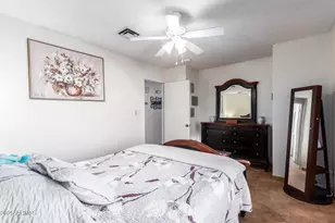 7137 W Mercer Ln, Peoria, AZ 85345 - Photo 21