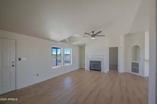 10962 N Locust St, Florence, AZ 85132 - Photo 5