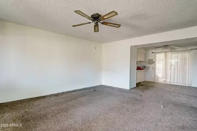 15658 N Lakeforest Drive, Sun City, AZ 85351 - Photo 9