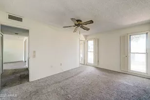 15658 N Lakeforest Dr, Sun City, AZ 85351 - Photo 11