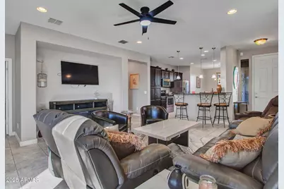 22585 W Moonlight Path, Buckeye, AZ 85326 - Photo 9