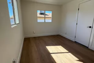 315 E Carol Ave, Phoenix, AZ 85020 - Photo 17