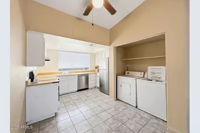 10820 N 16th Avenue N #4, Phoenix, AZ 85029 - Photo 3