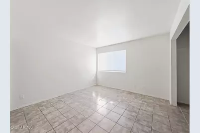 10820 N 16th Avenue N #4, Phoenix, AZ 85029 - Photo 9