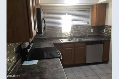 2438 W Jefferson Street, Phoenix, AZ 85009 - Photo 3