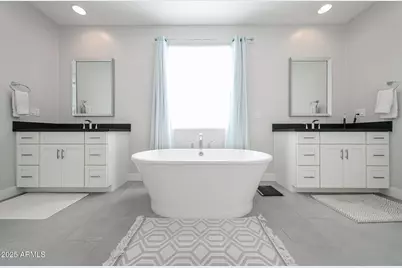 8503 E Amelia Avenue, Scottsdale, AZ 85251 - Photo 3