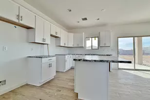 3910 N Mateo Dr, Eloy, AZ 85131 - Photo 3