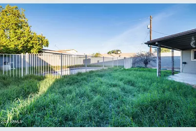 3714 W Echo Lane, Phoenix, AZ 85051 - Photo 25