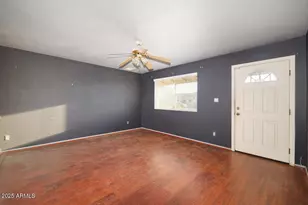 3714 W Echo Ln, Phoenix, AZ 85051 - Photo 7