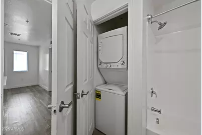 3065 N 67th Avenue #215, Phoenix, AZ 85033 - Photo 21